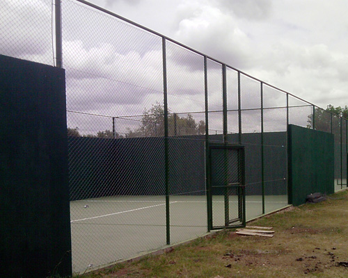 Refacción de Canchas de Paddle en polideportivos